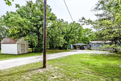 66 Horseshoe Lake Road Huntsville TX 77320