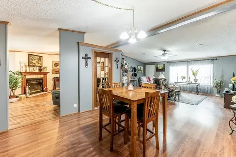 66 Horseshoe Lake Road Huntsville TX 77320