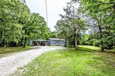 66 Horseshoe Lake Road Huntsville TX 77320