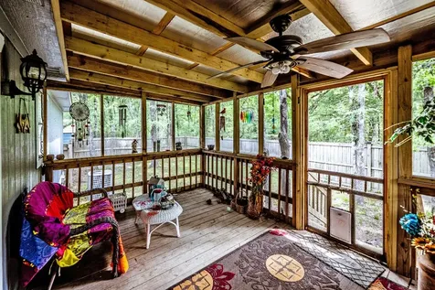 66 Horseshoe Lake Road Huntsville TX 77320