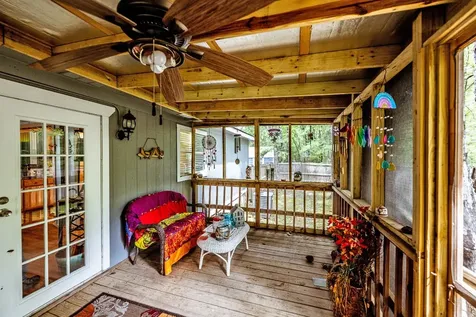 66 Horseshoe Lake Road Huntsville TX 77320