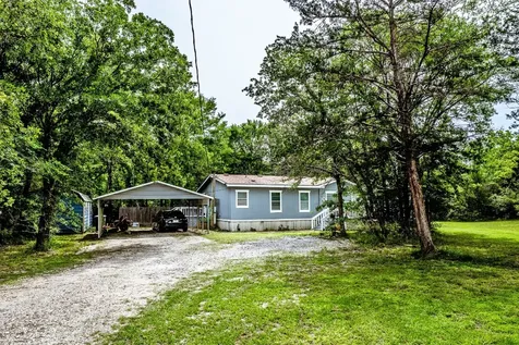 66 Horseshoe Lake Road Huntsville TX 77320