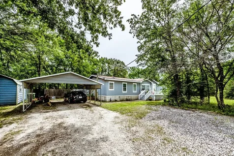 66 Horseshoe Lake Road Huntsville TX 77320