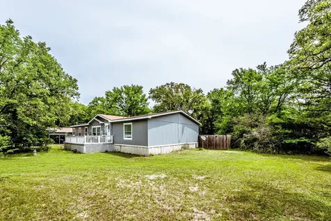 66 Horseshoe Lake Road Huntsville TX 77320