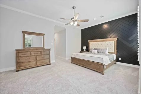1324 W Pierce Street Houston TX 77019
