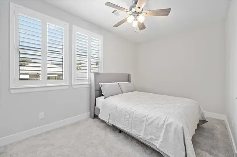 1324 W Pierce Street Houston TX 77019