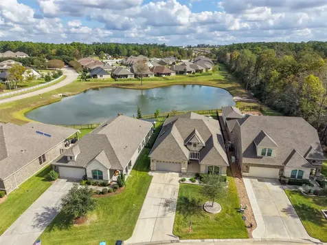 5634 Fountain Villas Way Conroe TX 77304