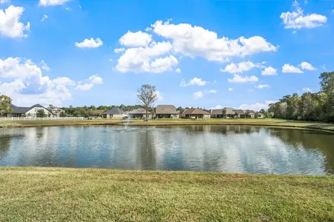 5634 Fountain Villas Way Conroe TX 77304