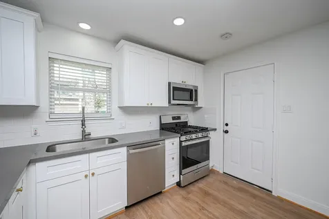 4710 Hershe Street Houston TX 77020