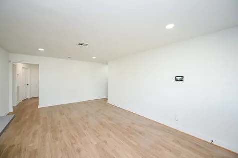 4710 Hershe Street Houston TX 77020