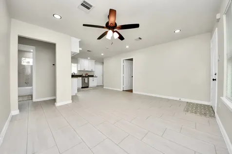 4802 Alvin Street Houston TX 77033