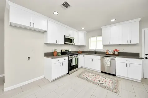 4802 Alvin Street Houston TX 77033