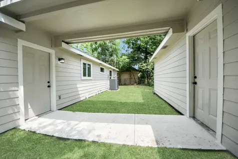 4802 Alvin Street Houston TX 77033