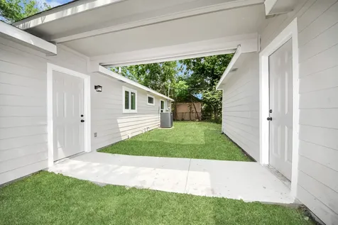 4802 Alvin Street Houston TX 77033