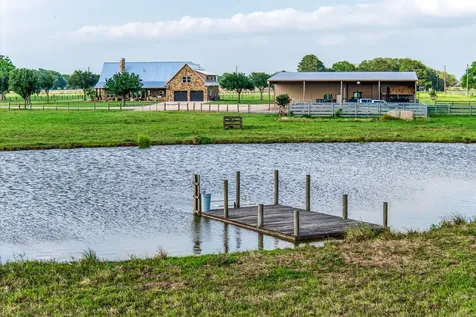 6868 Fm 360 Road Needville TX 77461