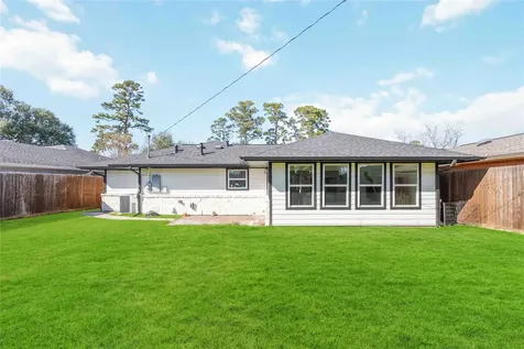 2011 De Milo Drive Houston TX 77018