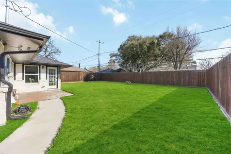 2011 De Milo Drive Houston TX 77018