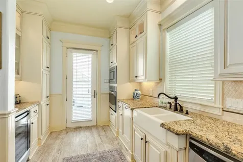 6 Criolla Court Galveston TX 77554