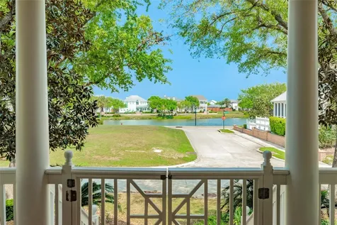 6 Criolla Court Galveston TX 77554