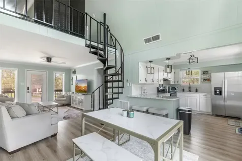 105 Primrose Livingston TX 77351