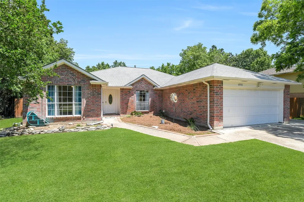 6806 Woodland Oaks Magnolia TX 77354