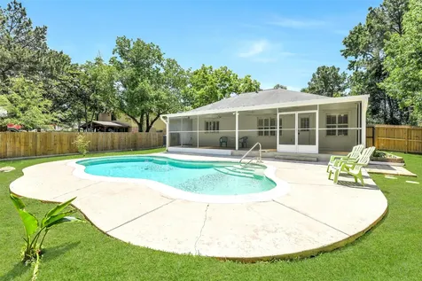 6806 Woodland Oaks Magnolia TX 77354