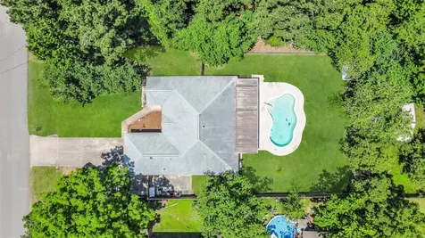 6806 Woodland Oaks Magnolia TX 77354