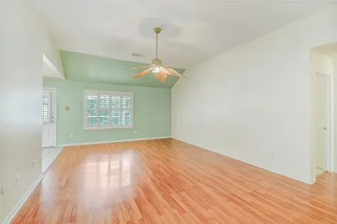 6806 Woodland Oaks Magnolia TX 77354