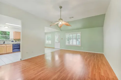 6806 Woodland Oaks Magnolia TX 77354
