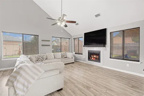 16306 Saint Helena Way Houston TX 77053