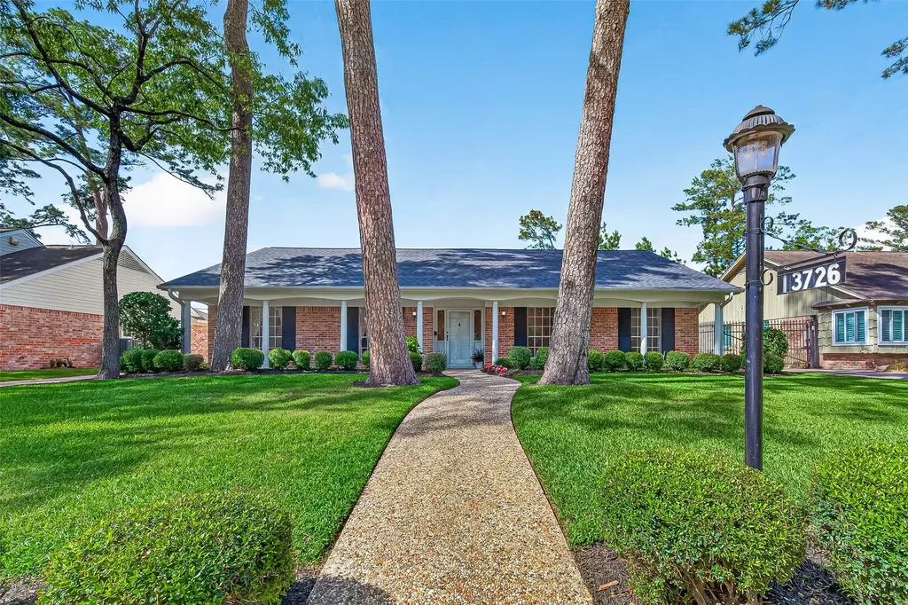 13726 Kingsride Lane Houston TX 77079