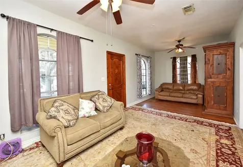 4104 Walker Street Houston TX 77023