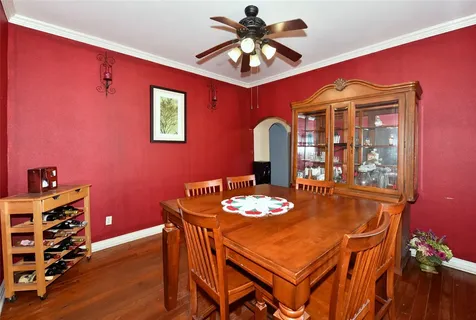 4104 Walker Street Houston TX 77023