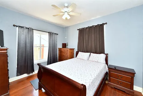 4104 Walker Street Houston TX 77023
