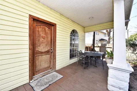 4104 Walker Street Houston TX 77023