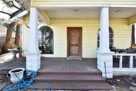 4104 Walker Street Houston TX 77023