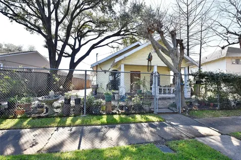 4104 Walker Street Houston TX 77023