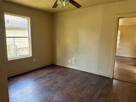606 E 42nd Street Houston TX 77022