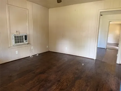 606 E 42nd Street Houston TX 77022