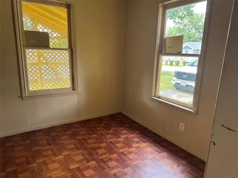 606 E 42nd Street Houston TX 77022