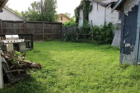 7107 Avenue I Houston TX 77011