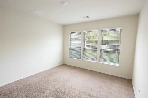 216 N Lynx Trail Montgomery TX 77316