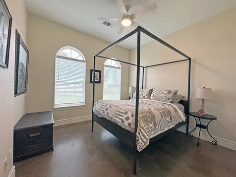 591 E Burgundy Bay Port O Connor TX 77982