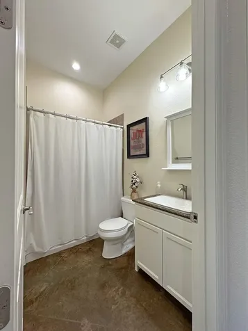 591 E Burgundy Bay Port O Connor TX 77982