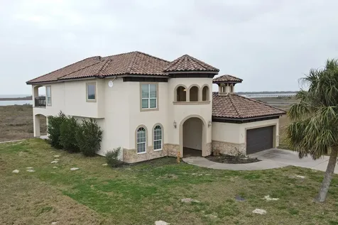 591 E Burgundy Bay Port O Connor TX 77982