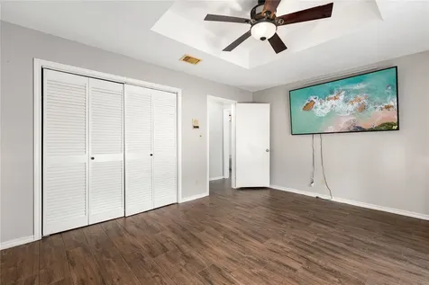 303 Narcissus Street Lake Jackson TX 77566