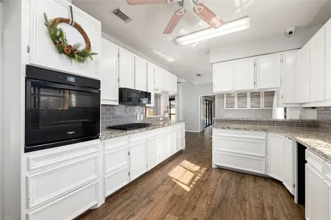 303 Narcissus Street Lake Jackson TX 77566