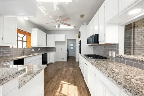 303 Narcissus Street Lake Jackson TX 77566