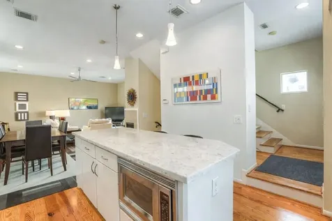 4312 Floyd Street C Houston TX 77007