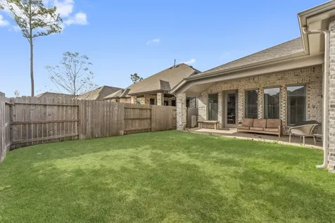 17163 Sandstone Street Conroe TX 77302